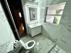 720 NE 28th Ave, Pompano Beach FL 33062