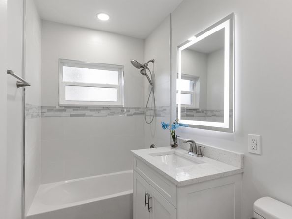 702 S 12th Street, Lantana FL 33462