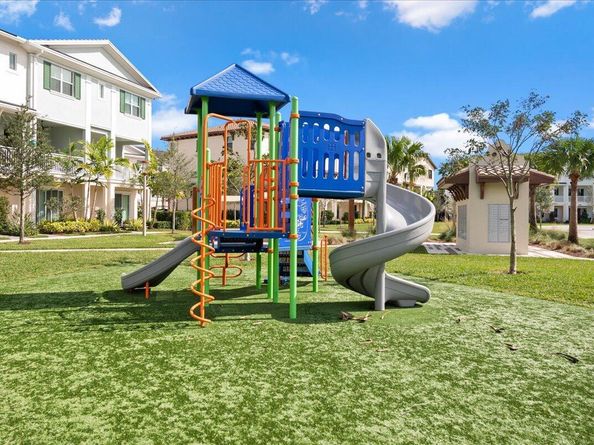 13272 Machiavelli Way, Palm Beach Gardens FL 33418