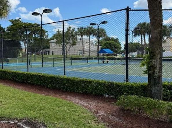 7228 Chesapeake Circle, Boynton Beach FL 33436