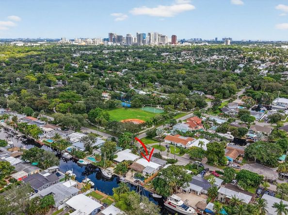 1507 SW 18th Ave, Fort Lauderdale FL 33312