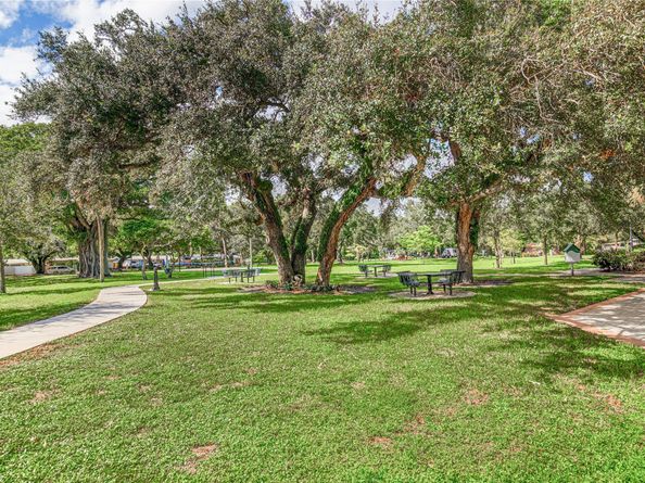 1507 SW 18th Ave, Fort Lauderdale FL 33312