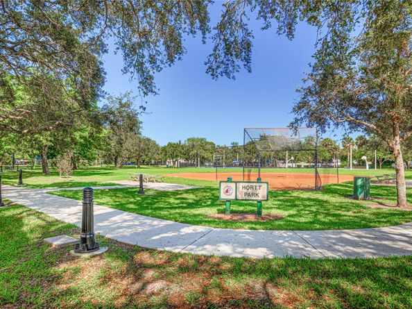 1507 SW 18th Ave, Fort Lauderdale FL 33312