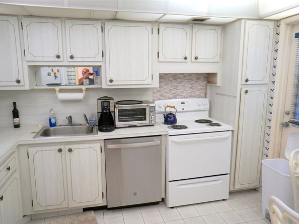 2600 S Course Dr 410, Pompano Beach FL 33069
