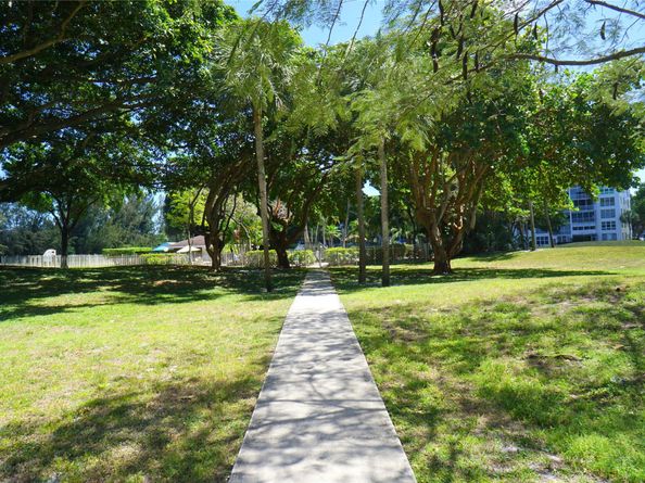 2600 S Course Dr 410, Pompano Beach FL 33069