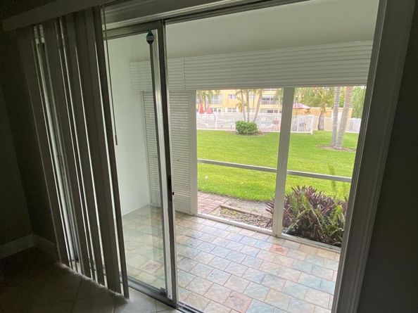 4200 Crystal Lake Dr 115, Deerfield Beach FL 33064
