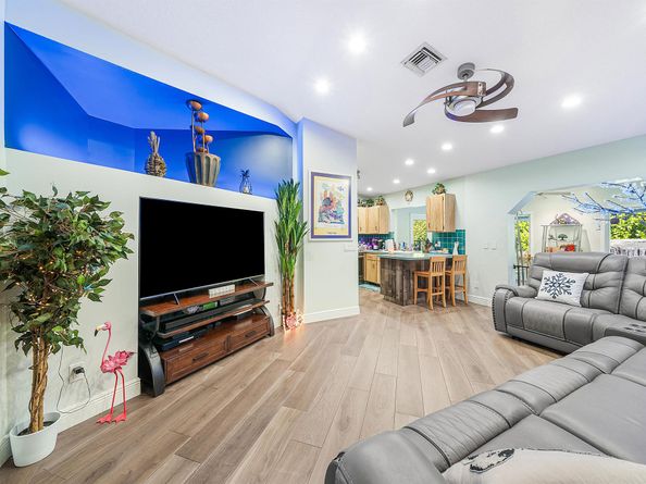 74 W Palmetto Road, Lake Worth FL 33467