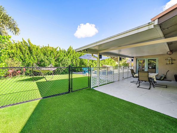 74 W Palmetto Road, Lake Worth FL 33467