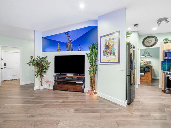 74 W Palmetto Road, Lake Worth FL 33467