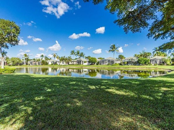 8910 Brittany Lakes Dr, Boynton Beach FL 33472