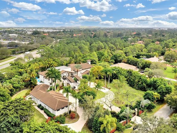 7272 NW 62nd Ter, Parkland FL 33067