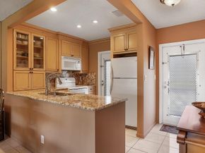 3501 NW 47th Ave 503, Lauderdale Lakes FL 33319