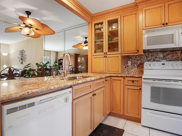 3501 NW 47th Ave 503, Lauderdale Lakes FL 33319