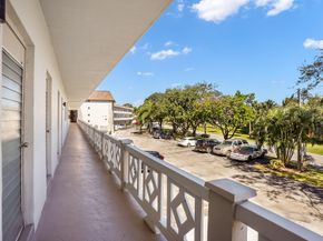 3501 NW 47th Ave 503, Lauderdale Lakes FL 33319