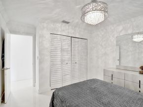 1751 SW 139th Ave, Davie FL 33325