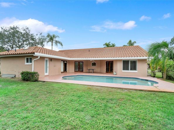 233 NW 119th Ln, Coral Springs FL 33071