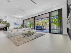 2401 NE 13th Street, Fort Lauderdale FL 33304