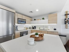 16385 Biscayne Blvd 2516, North Miami Beach FL 33160