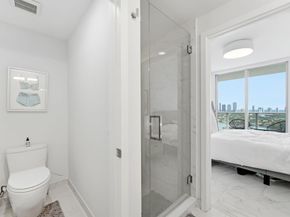 16385 Biscayne Blvd 2516, North Miami Beach FL 33160