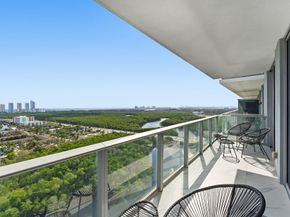 16385 Biscayne Blvd 2516, North Miami Beach FL 33160