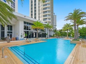 16385 Biscayne Blvd 2516, North Miami Beach FL 33160