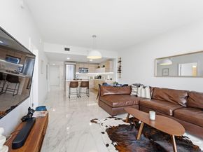 16385 Biscayne Blvd 2516, North Miami Beach FL 33160