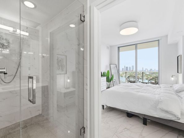 16385 Biscayne Blvd 2516, North Miami Beach FL 33160