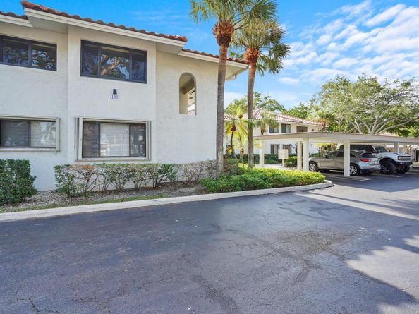 100 Pelican Pointe Drive 202, Delray Beach FL 33483