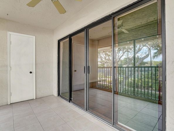 100 Pelican Pointe Drive 202, Delray Beach FL 33483