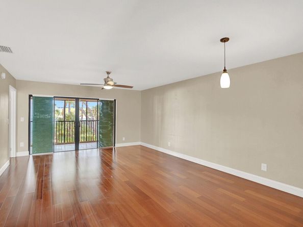 100 Pelican Pointe Drive 202, Delray Beach FL 33483