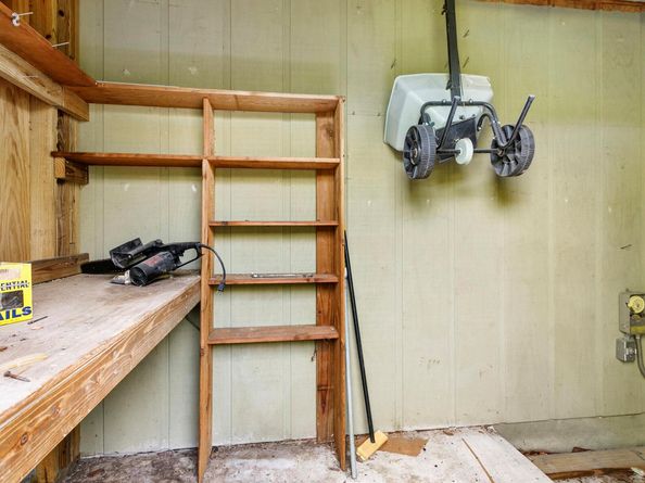 6075 Wolfe Street, Jupiter FL 33458