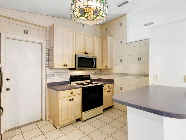 6075 Wolfe Street, Jupiter FL 33458