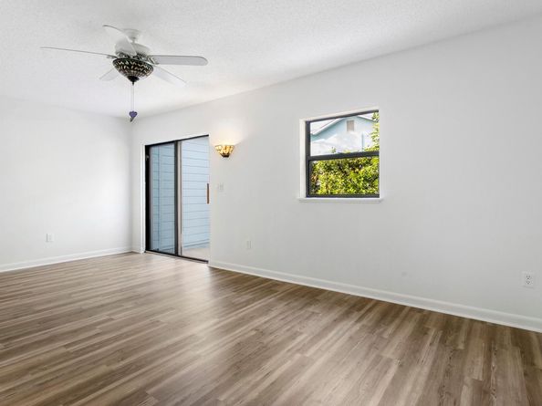 6075 Wolfe Street, Jupiter FL 33458