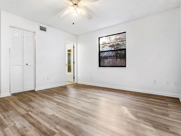 6075 Wolfe Street, Jupiter FL 33458