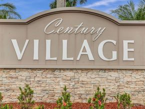 118 Sheffield E, West Palm Beach FL 33417