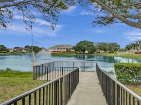 118 Sheffield E, West Palm Beach FL 33417