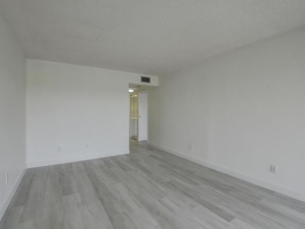 23305 Barwood Lane 406, Boca Raton FL 33428