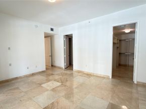 642 Valencia 305, Coral Gables FL 33134