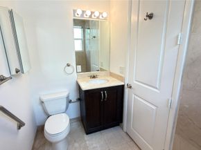 642 Valencia 305, Coral Gables FL 33134