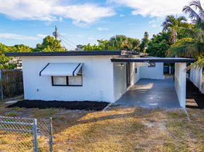 1214 Peak Rd, Lantana FL 33462