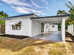 1214 Peak Rd, Lantana FL 33462
