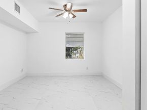 1214 Peak Rd, Lantana FL 33462