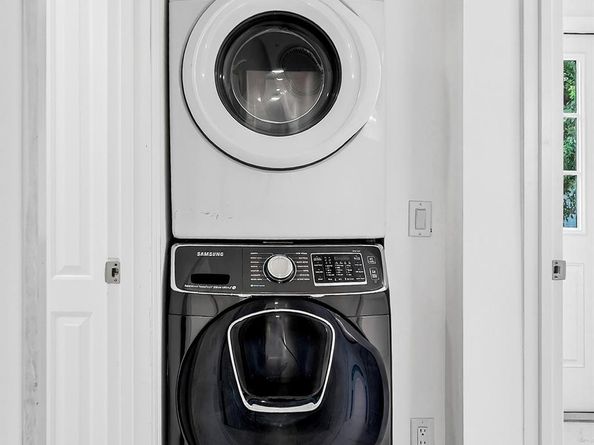 1214 Peak Rd, Lantana FL 33462