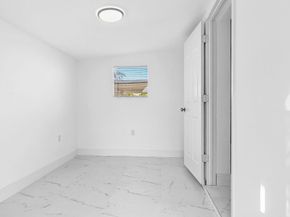 1214 Peak Rd, Lantana FL 33462