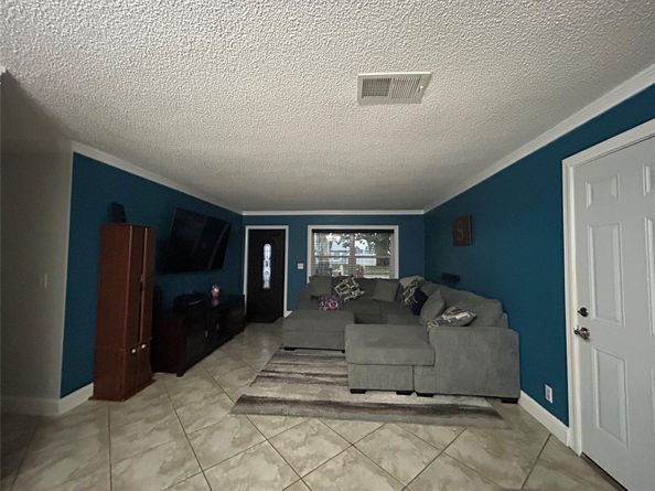 9548 Richmond Cir, Boca Raton FL 33434