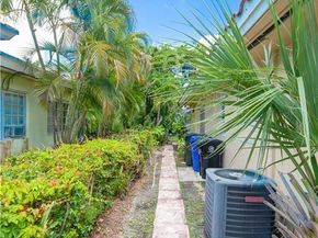 2613-2615 NE 33rd Avenue, Fort Lauderdale FL 33308
