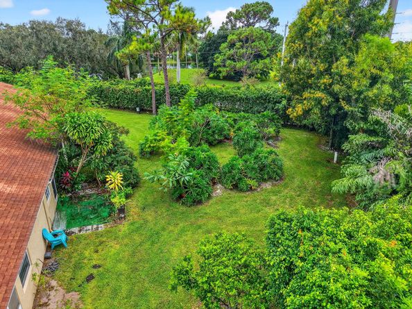 203 Maplewood Drive, Greenacres FL 33415