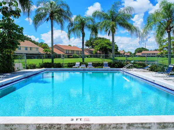 203 Maplewood Drive, Greenacres FL 33415