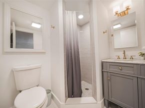 620 Tennis Club Dr 111, Fort Lauderdale FL 33311