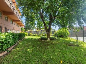 620 Tennis Club Dr 111, Fort Lauderdale FL 33311